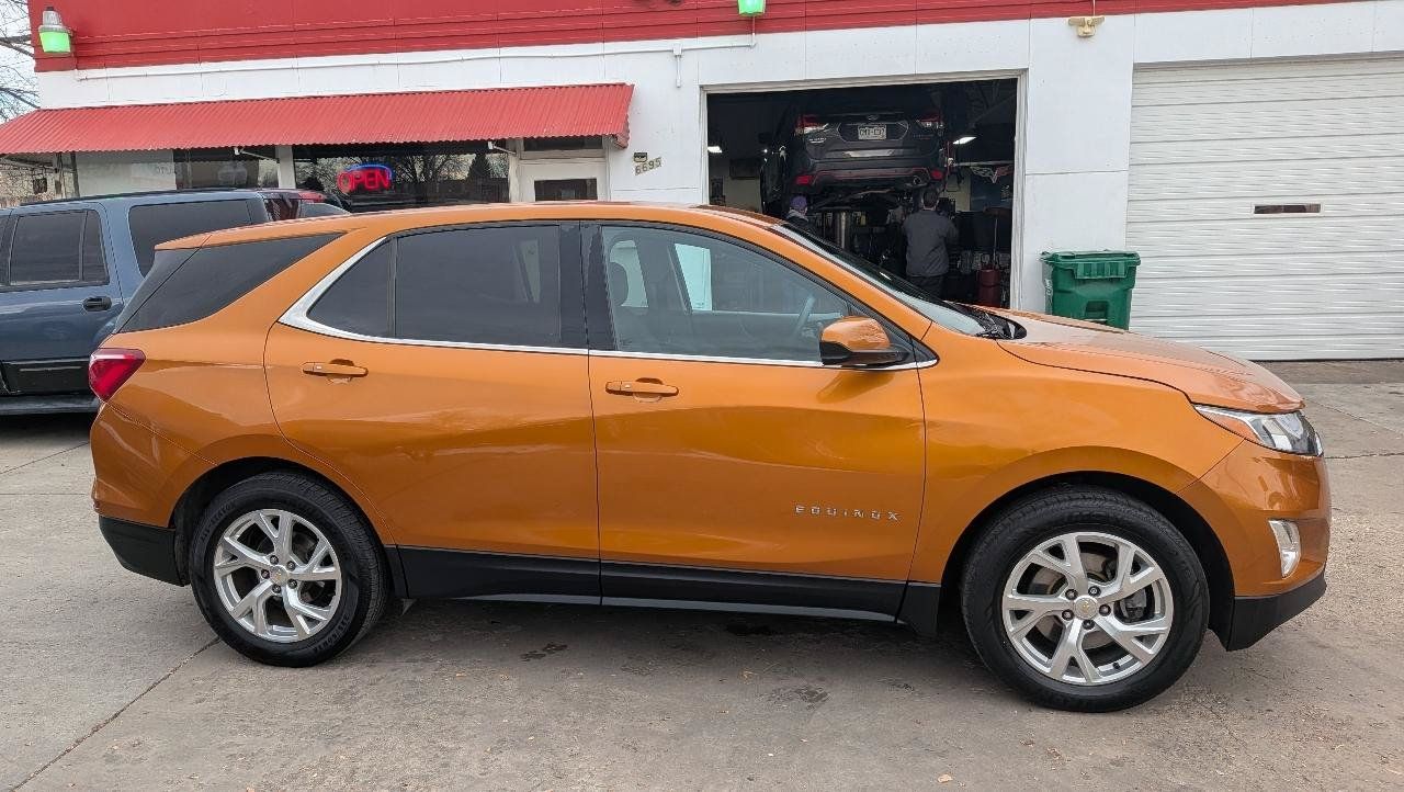 Used 2018 Chevrolet Equinox LT FWD image 4