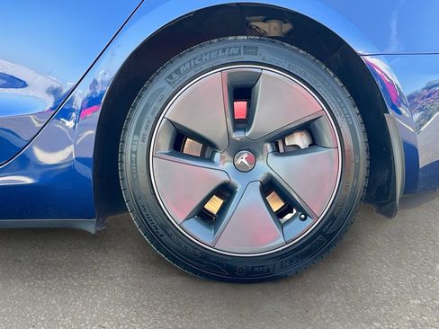 Used 2023 Tesla Model 3 Standard Range RWD image 28