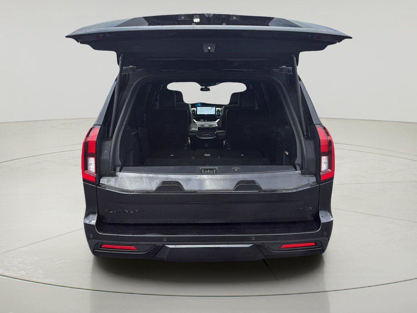Used 2025 Ford Expedition Max Platinum w/ Stealth Appearance Package AWD/4WD image 9