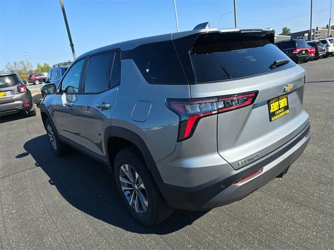 New 2026 Chevrolet Equinox LT image 6