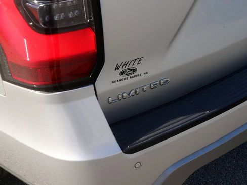 Used 2019 Ford Expedition Limited w/ Special Edition Package image 8