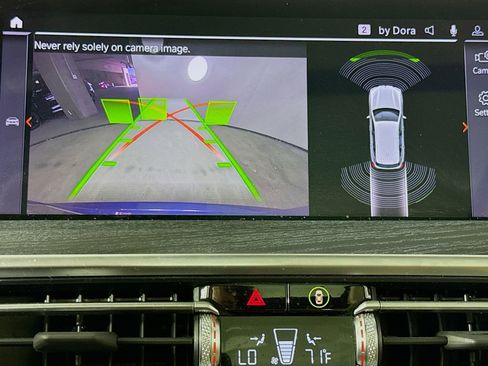 Used 2023 BMW X3 xDrive30i w/ Premium Package w/ZPA image 14