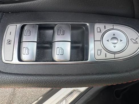 Certified 2022 Mercedes-Benz GLC 43 AMG 4MATIC image 9