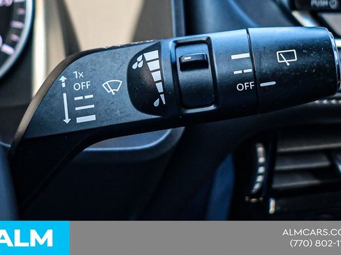 Used 2023 Nissan Rogue SL image 25