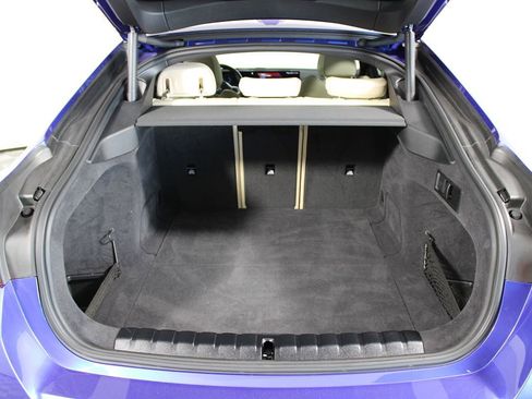 Used 2022 BMW i4 eDrive40 w/ M Sport Package image 27