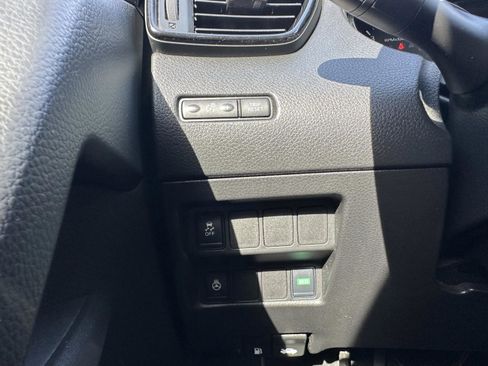 Used 2017 Nissan Rogue Sport SL image 30