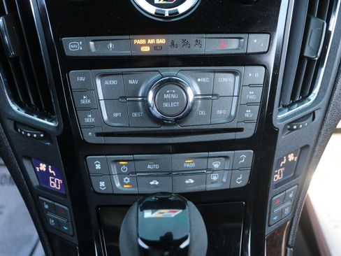 Used 2015 Cadillac CTS V RWD image 21