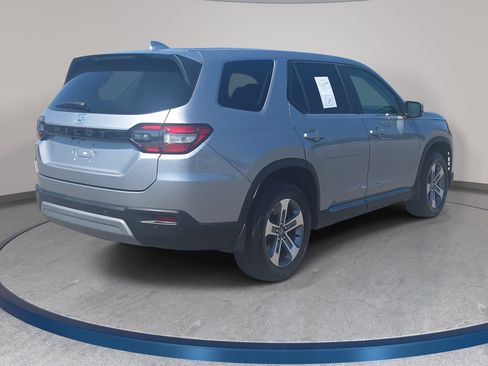 Used 2023 Honda Pilot EX-L image 5