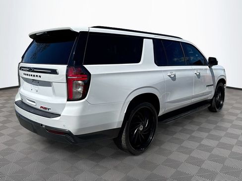 Used 2022 Chevrolet Suburban RST w/ Luxury Package AWD/4WD image 6