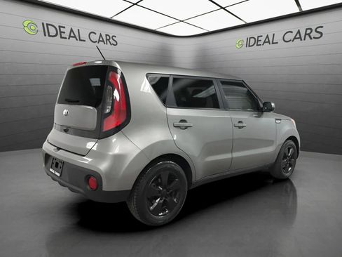 Used 2019 Kia Soul FWD image 5