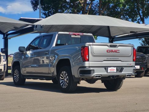 Used 2023 GMC Sierra 1500 AT4 w/ Technology Package AWD/4WD image 5
