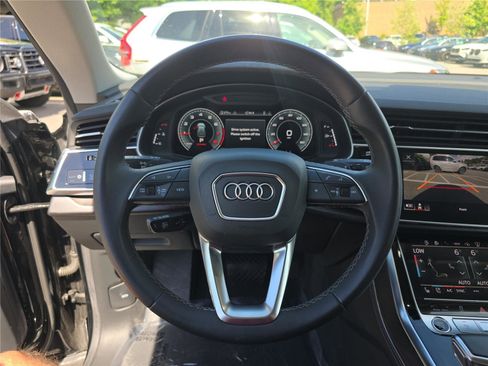 Used 2023 Audi Q8 Prestige AWD/4WD image 29