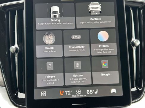 New 2026 Volvo XC90 B6 Ultra image 30