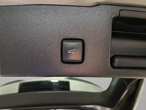 Used 2023 Ford Escape ST-Line Elite w/ Premium Technology Package AWD/4WD image 25