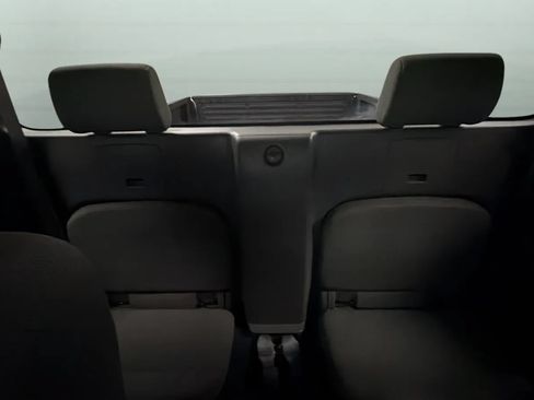 Used 2020 Nissan Frontier S RWD image 18
