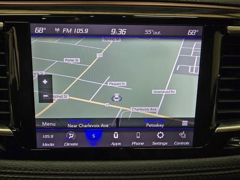 Used 2020 Chrysler Pacifica Limited image 21