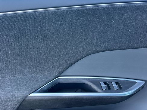 Used 2025 Lucid Air Pure RWD image 11