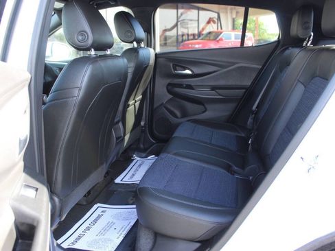 Used 2025 Buick Envista Preferred FWD image 16