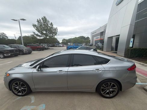 Used 2020 Ford Fusion SEL FWD image 7