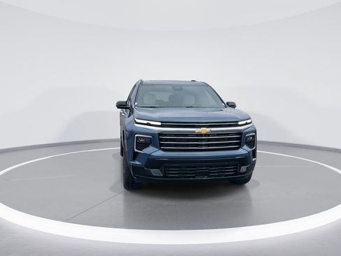 New 2026 Chevrolet Traverse High Country FWD image 3