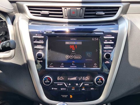 Used 2023 Nissan Murano SV FWD image 17