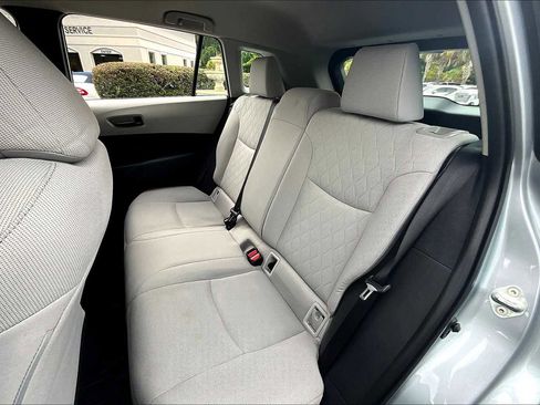 Used 2023 Toyota Corolla Cross L image 18