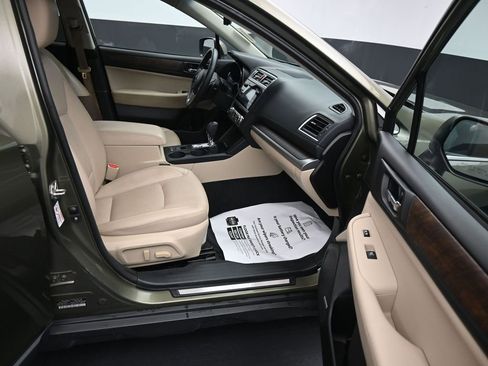 Used 2017 Subaru Outback 2.5i Limited image 12