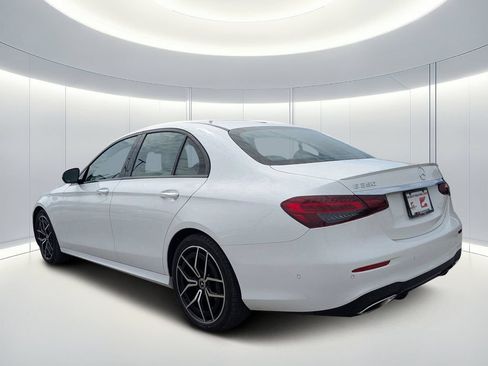 Used 2022 Mercedes-Benz E 350 Sedan image 5