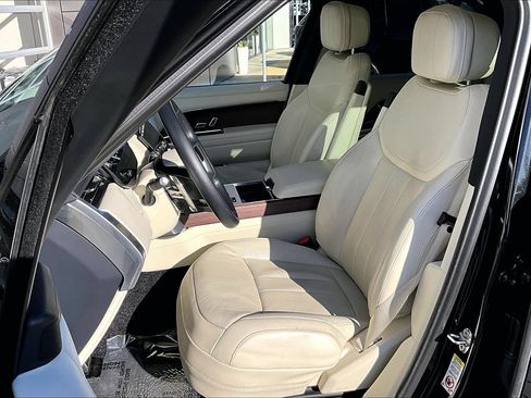 Certified 2024 Land Rover Range Rover SE AWD/4WD image 24