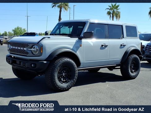 New 2026 Ford Bronco Badlands AWD/4WD image 1