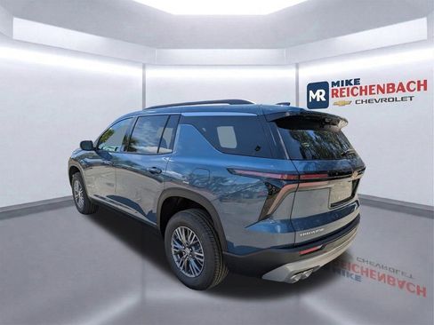 New 2026 Chevrolet Traverse LT w/ Driver Confidence Package FWD image 7