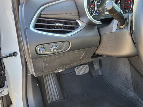 Used 2024 Chevrolet Malibu LT image 18