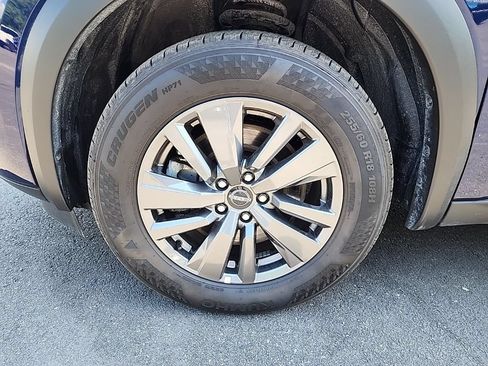 Used 2025 Nissan Pathfinder SV FWD image 20