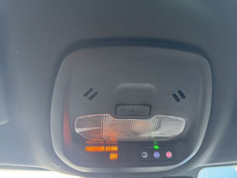 Used 2024 Chevrolet Trax RS w/ Driver Confidence Package image 27