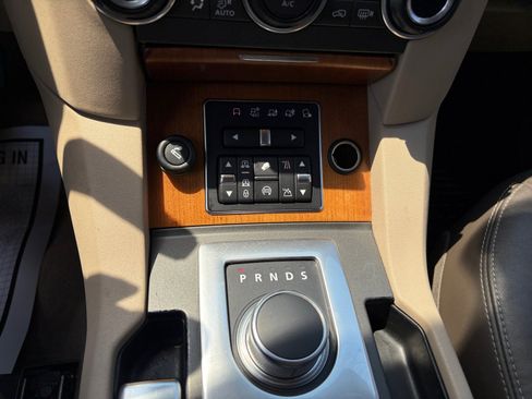 Used 2015 Land Rover LR4 HSE LUX AWD/4WD image 31
