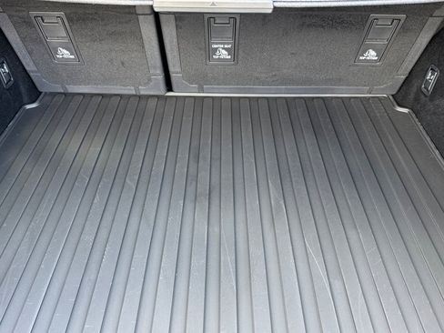 Certified 2025 Toyota Crown Signia image 21