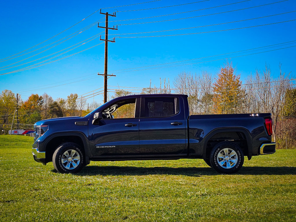 Used 2023 GMC Sierra 1500 Pro w/ Pro Value Package AWD/4WD image 8