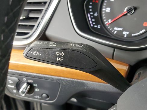 Certified 2023 Audi Q5 2.0T Premium w/ Convenience Package image 39