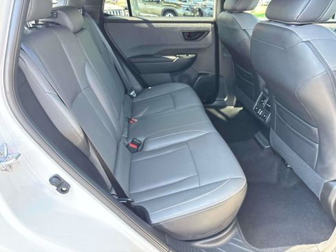 Used 2026 Subaru Outback Limited AWD/4WD image 16