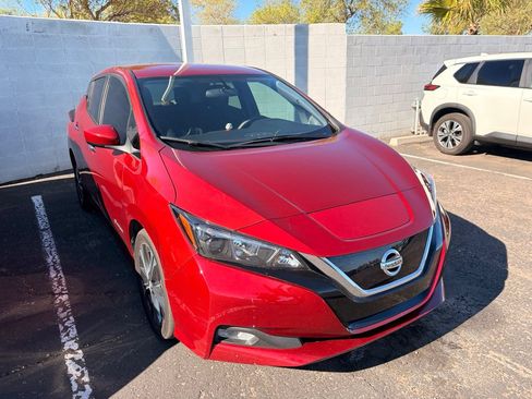 Used 2019 Nissan Leaf SV FWD image 4