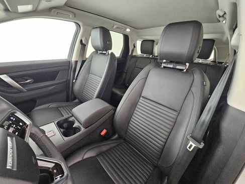 Used 2024 Land Rover Discovery Sport S image 21