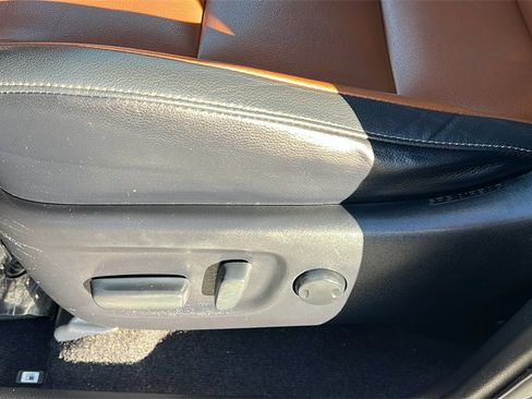 Used 2017 Toyota RAV4 Limited w/ Advanced Technology Package image 12