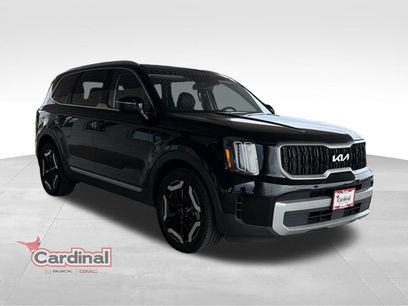 Used 2024 Kia Telluride EX w/ EX Captain's Chair Package