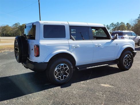 New 2025 Ford Bronco Outer Banks image 11