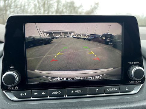 Certified 2023 Nissan Rogue SV image 17