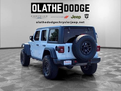 Used 2023 Jeep Wrangler Unlimited Sport AWD/4WD image 3