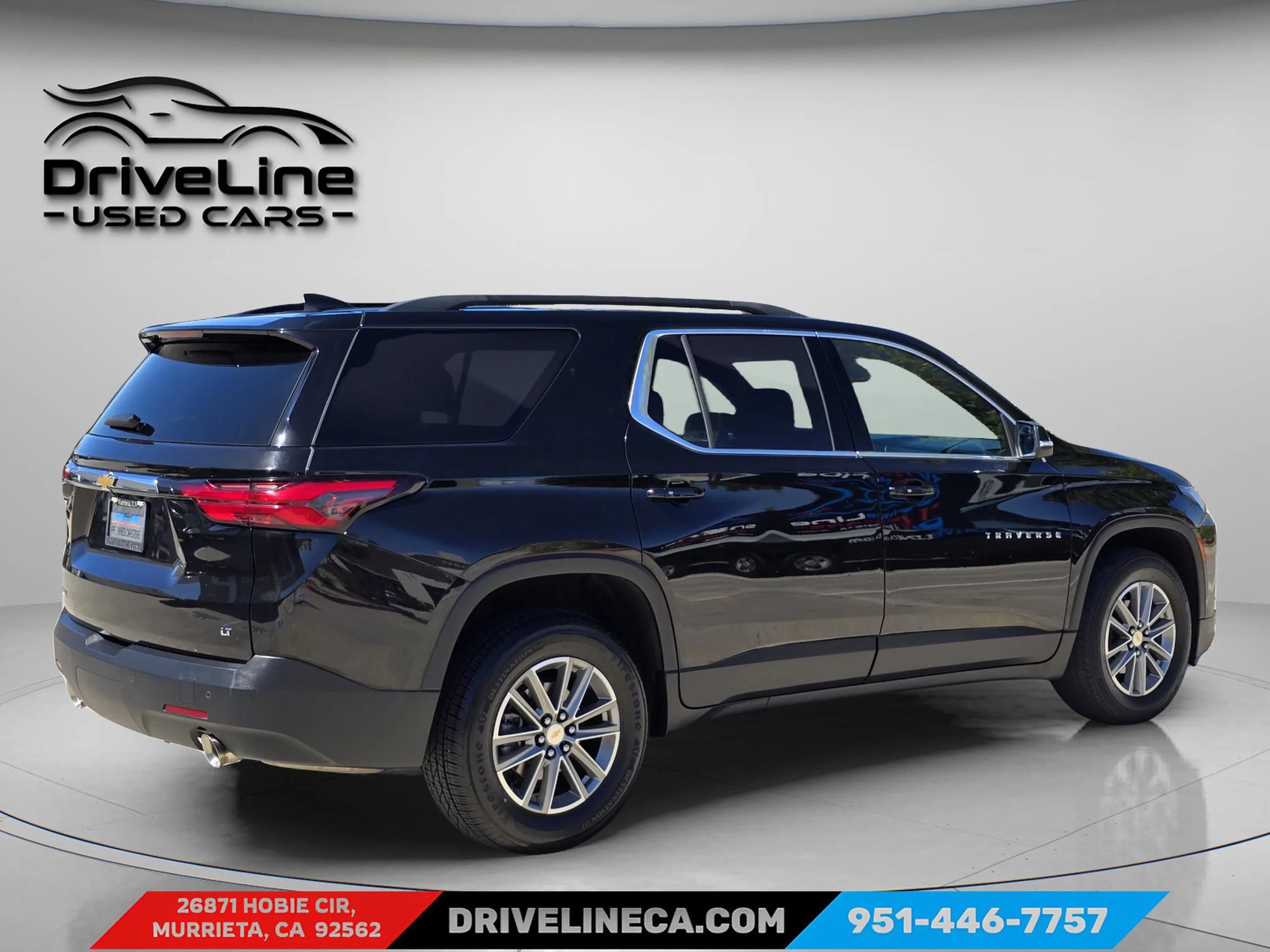Used 2023 Chevrolet Traverse LT FWD image 7