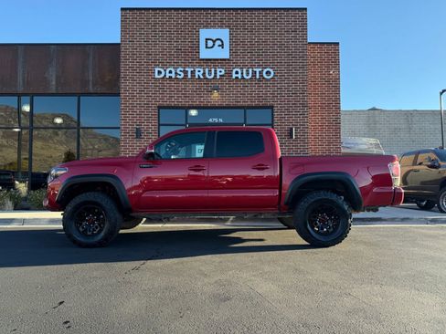 Used 2017 Toyota Tacoma TRD Pro image 5