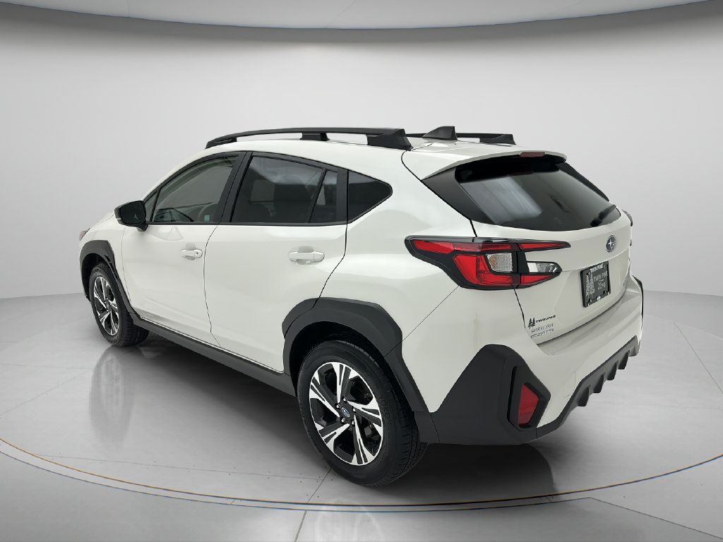 Used 2025 Subaru Crosstrek 2.5i Premium AWD/4WD image 4