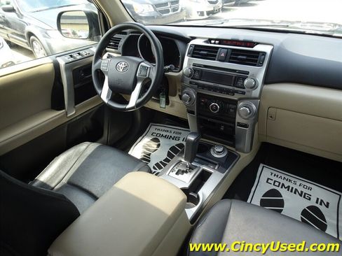 Used 2013 Toyota 4Runner SR5 w/ Convenience Pkg AWD/4WD image 16